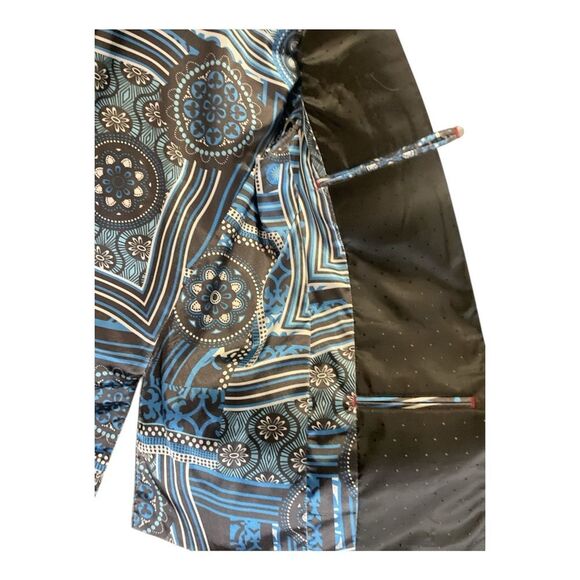 nOir Jewelry Gray Sport Coat with Modern Fit and Notched Lapel - Picture 5 of 6